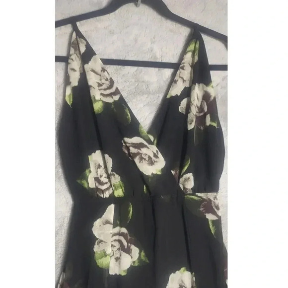 Cotton Candy LA Sheer Floral Maxi Two Slits Built in Romper V Neck - Picture 4 of 9